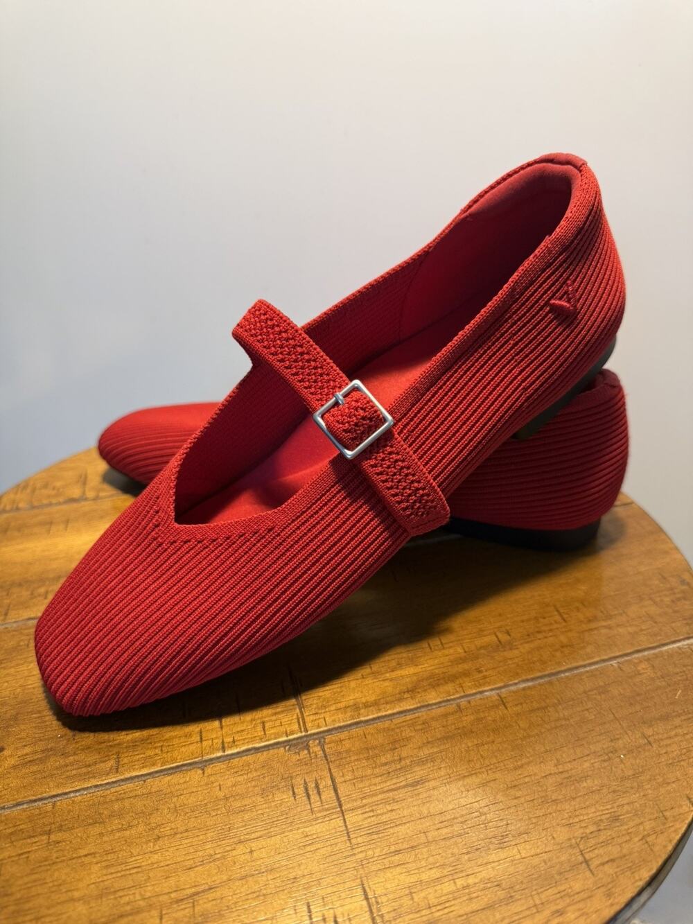 VIVAIA Women’s Mary Jane Flats Ruby Red Solid Buckle Strap EU39.5 US9 slip on